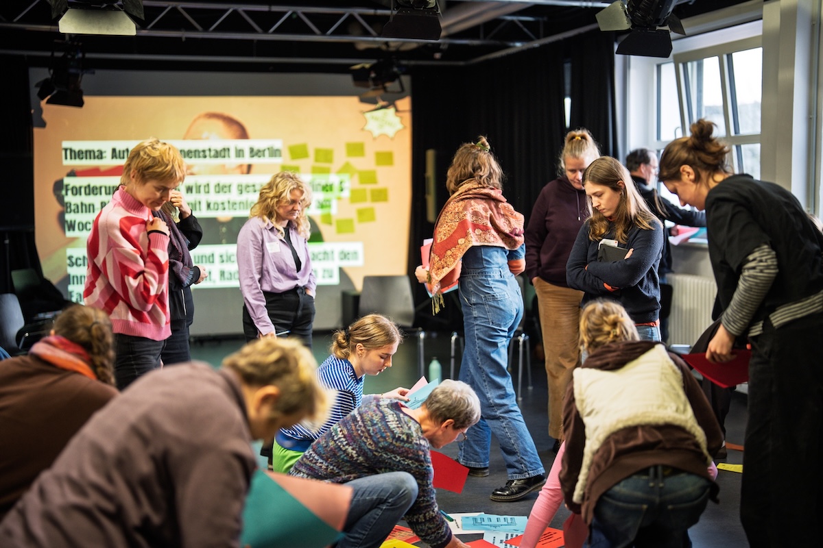 1_LAT_Fachtag_Extrem_2025_Workshop-4-Radikale-Toechter-Radikale-Toechter_LaT-Fachtag-Etrem-602-Faktotum-Medienproduktion-Kopie